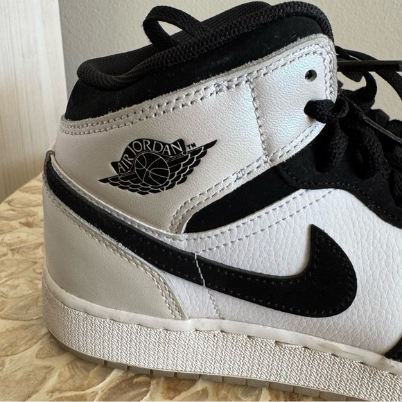 Nike Jordan 1 Mid Diamond Shorts Sneakers size 5.5Y - Picture 2 of 11